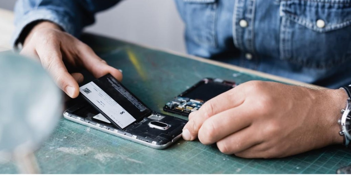 How to know when it’s time to replace your phone battery